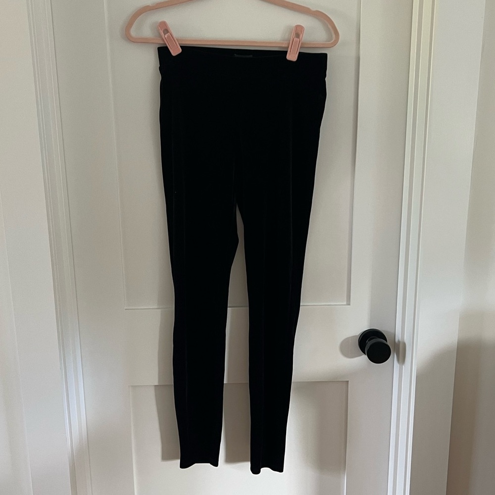 EUC Express black midrise velour stretch leggings